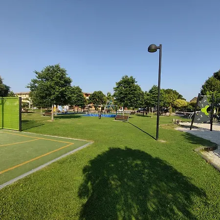 Appartamento New York Apartment-comfort E Relax A 200m Dal Lago Sirmione