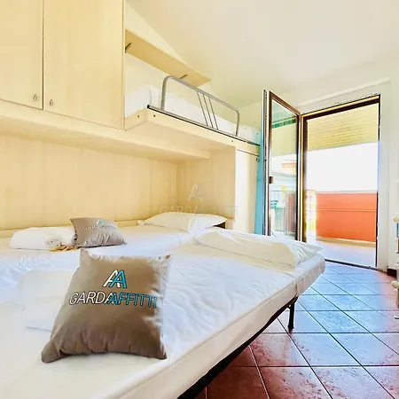 Appartamento New York Apartment-comfort E Relax A 200m Dal Lago Sirmione