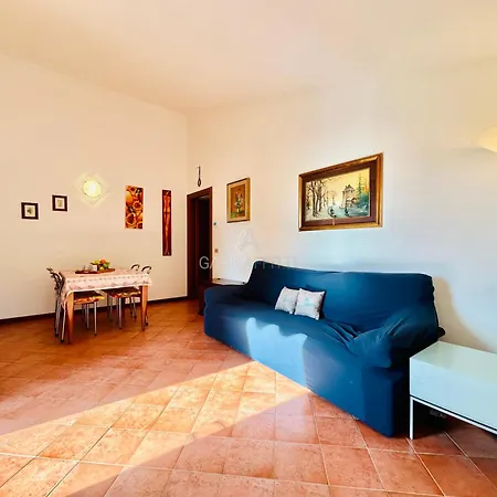 New York Apartment-comfort E Relax A 200m Dal Lago Appartamento *