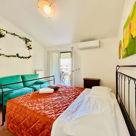 New York Apartment-comfort E Relax A 200m Dal Lago Appartamento *