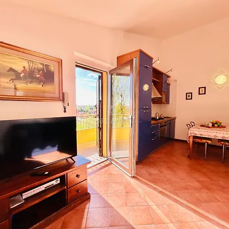 New York Apartment-comfort E Relax A 200m Dal Lago Appartamento *